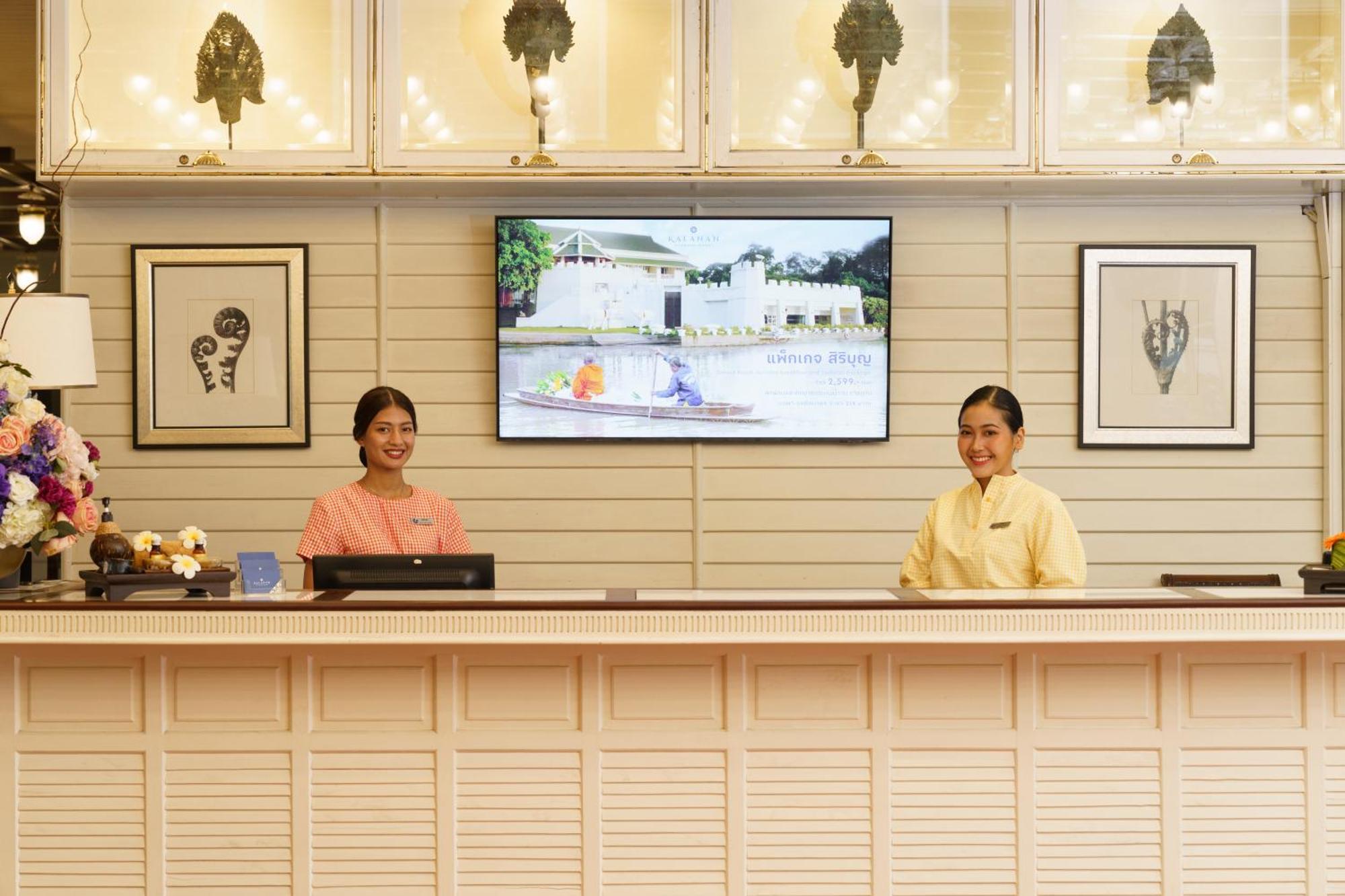 Kalanan Riverside Resort Nonthaburi Bagian luar foto