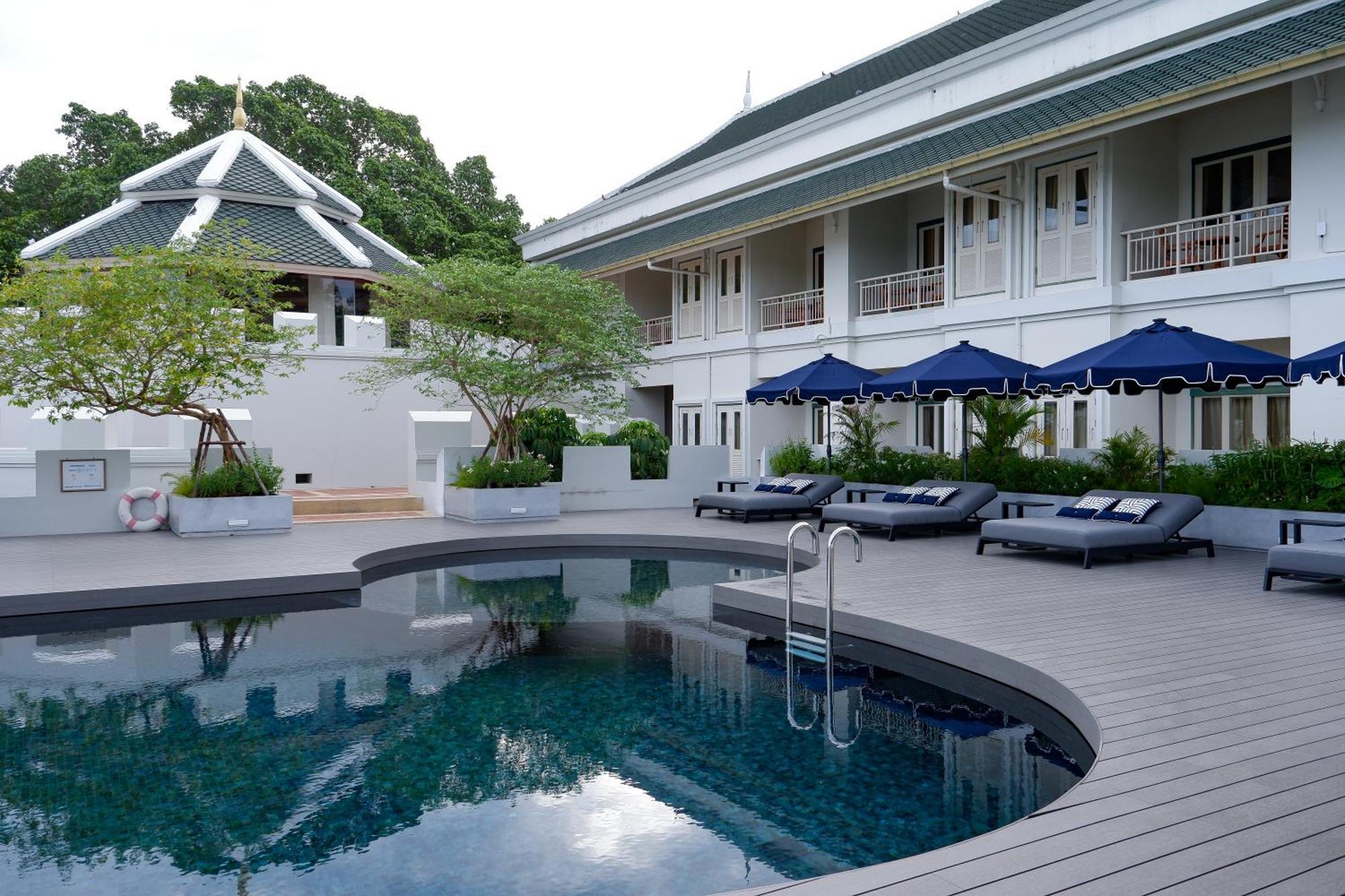Kalanan Riverside Resort Nonthaburi Bagian luar foto