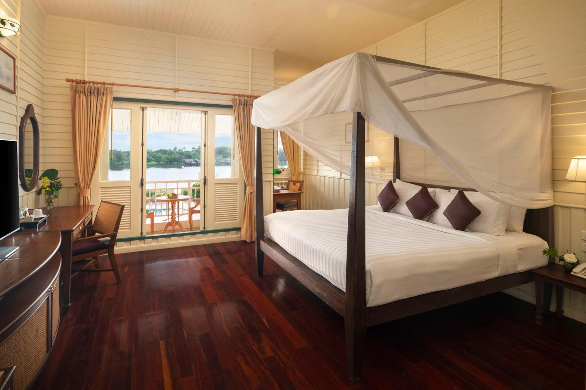 Kalanan Riverside Resort Nonthaburi Bagian luar foto