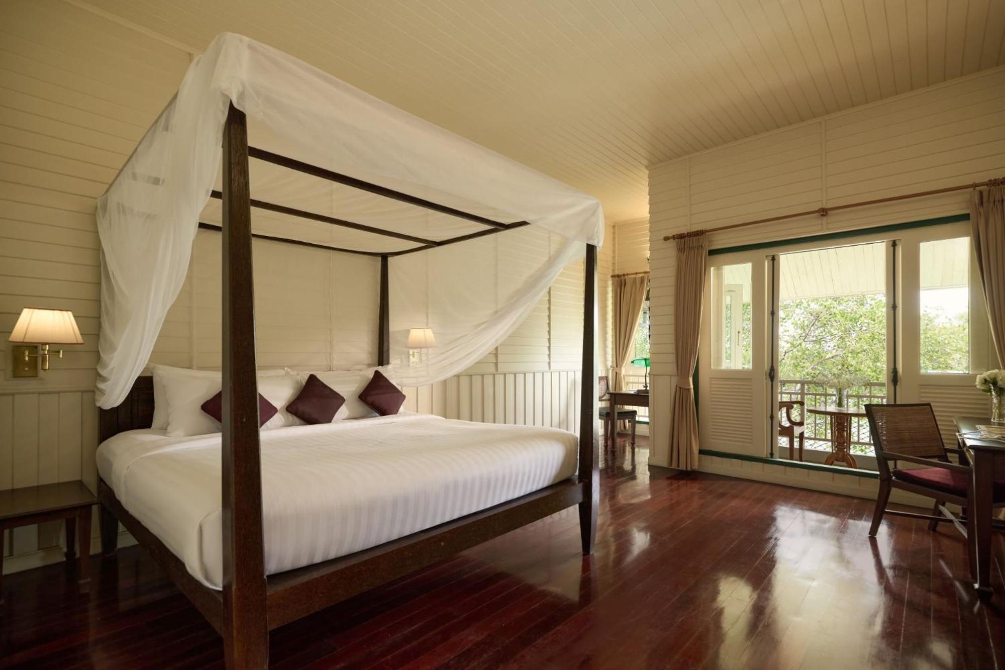 Kalanan Riverside Resort Nonthaburi Bagian luar foto