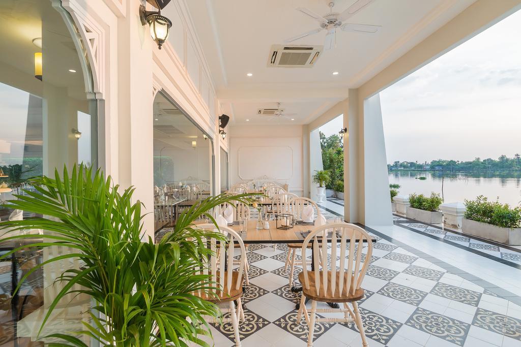 Kalanan Riverside Resort Nonthaburi Bagian luar foto